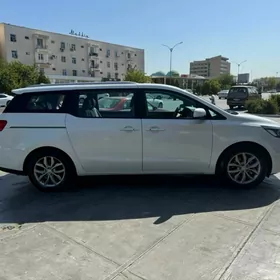 Kia Sedona 2020
