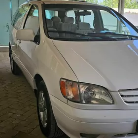Toyota Sienna 1998