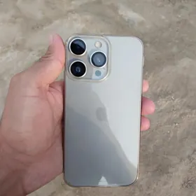 Iphone xr  ft 15 pro