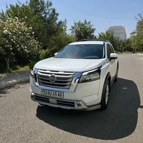 Nissan Pathfinder 2022