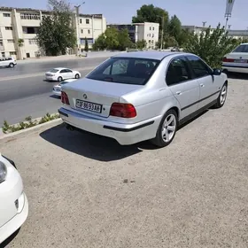 BMW E39 1998
