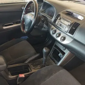 Toyota Camry 2005