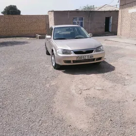 Mazda 323 1994