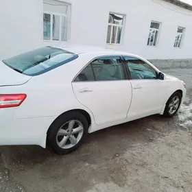 Toyota Camry 2010