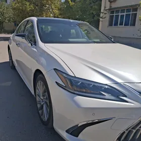 Lexus ES 350 2019