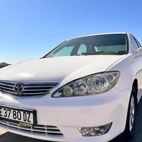 Toyota Camry 2004