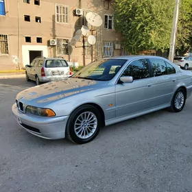 BMW E39 2001