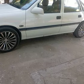 текер 16