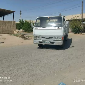 Mitsubishi Canter 2004