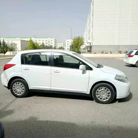 Nissan Versa 2010