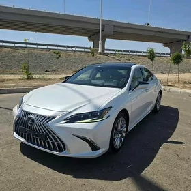 Lexus ES 350 2023