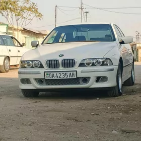 BMW E39 2003