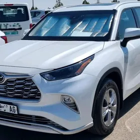 Toyota Highlander 2022