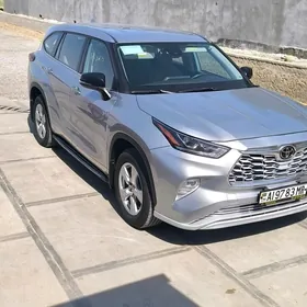Toyota Highlander 2020