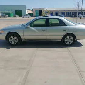 Toyota Camry 2001