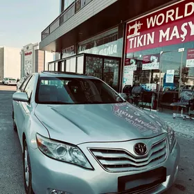 Toyota Camry 2011
