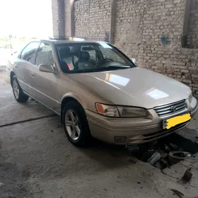 Toyota Camry 1998