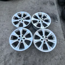 Lexus diska RKS 18 lik