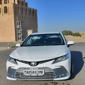 Toyota Camry 2020