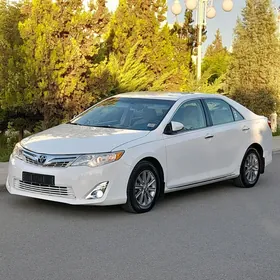 Toyota Camry 2014