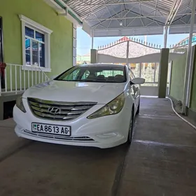 Hyundai Sonata 2011