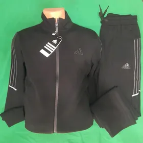 Soprtiwka adidas 