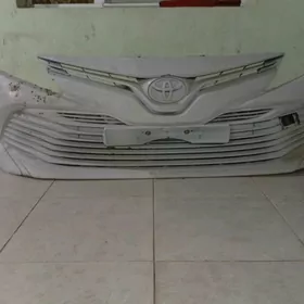 2020 camry fara kamplekt