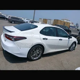Toyota Camry 2022