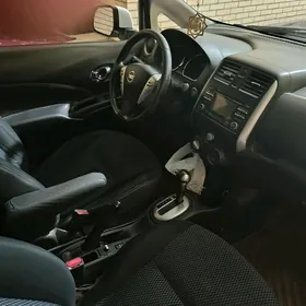 Nissan Versa Note 2013
