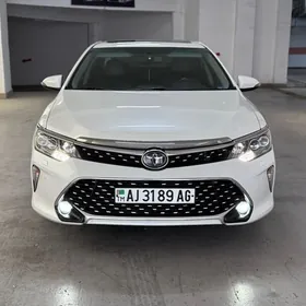 Toyota Camry 2018