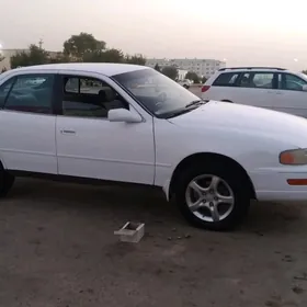 Toyota Camry 1992