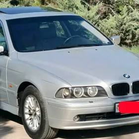 BMW 528 2003