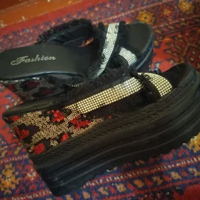 köwüş