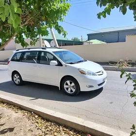 Toyota Sienna 2009
