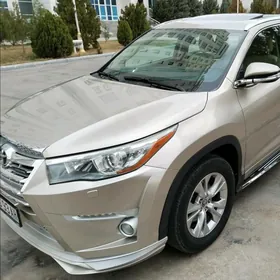Toyota Highlander 2016