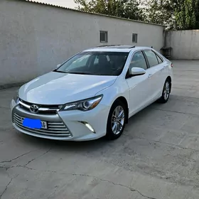 Toyota Camry 2016