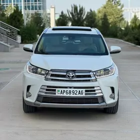 Toyota Highlander 2016