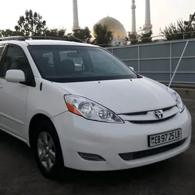 Toyota Sienna 2006