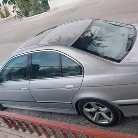 BMW E39 1999