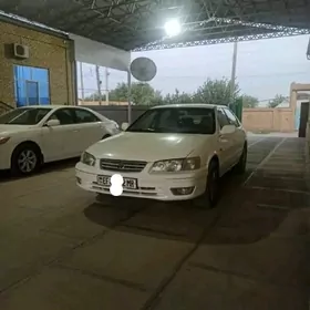 Toyota Camry 2001