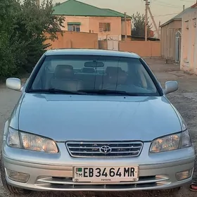Toyota Camry 2001