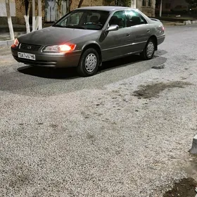 Toyota Camry 1998