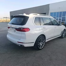BMW X7 2019