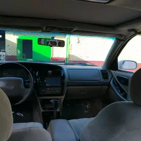 Toyota Avalon 1997