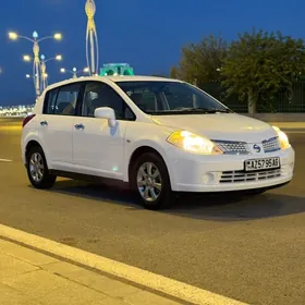 Nissan Tiida 2008