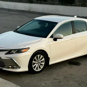Toyota Camry 2020