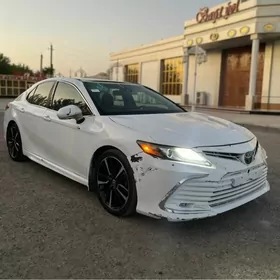 Toyota Camry 2022