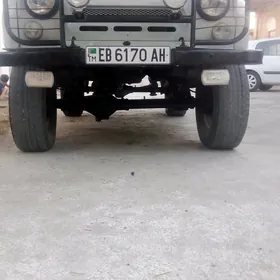 UAZ 469 2002