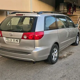 Toyota Sienna 2008