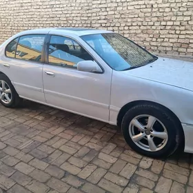 Nissan Maxima 1999